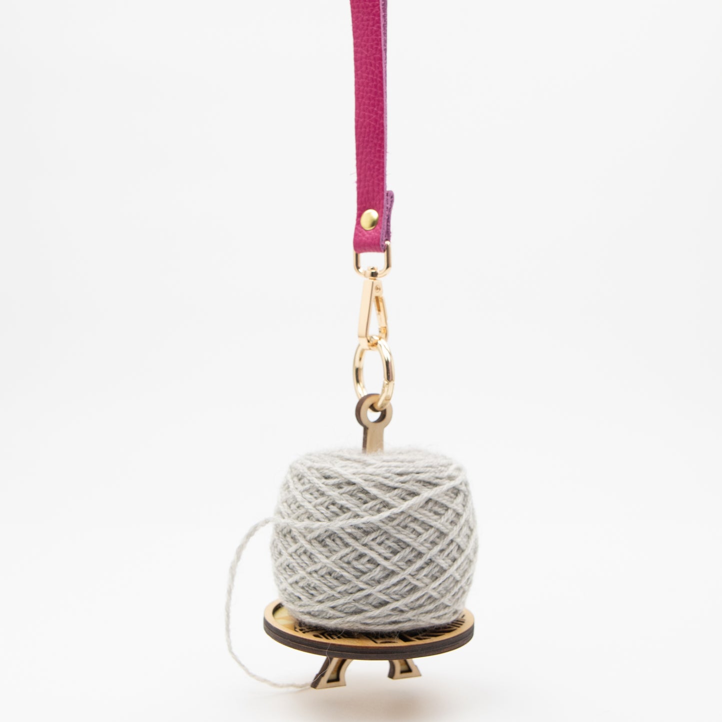 Lemonwood x La Bien Aimée Wooden Yarn Holder