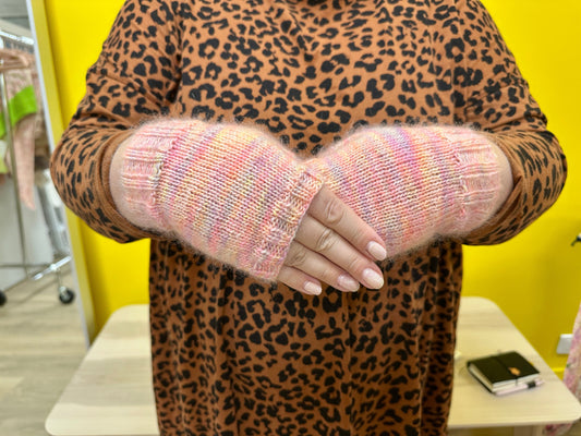 FREE PATTERN: Julia's mitts