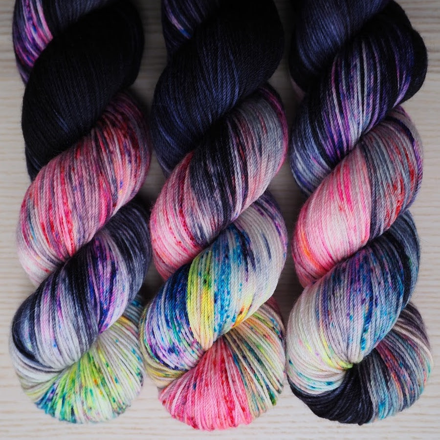 Chihiro & No Face — Merino Super Sock 100g / Chihiro & No Face