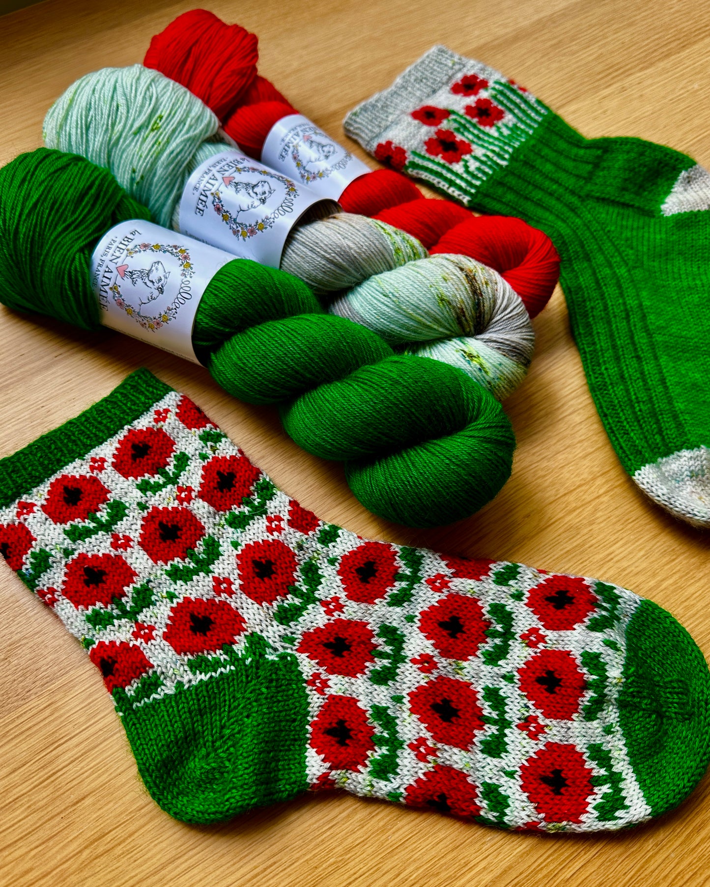 Field of Poppies sock set