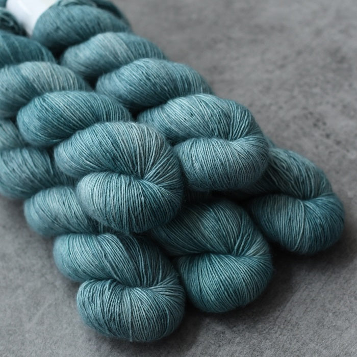 Merino Singles – La Bien Aimee