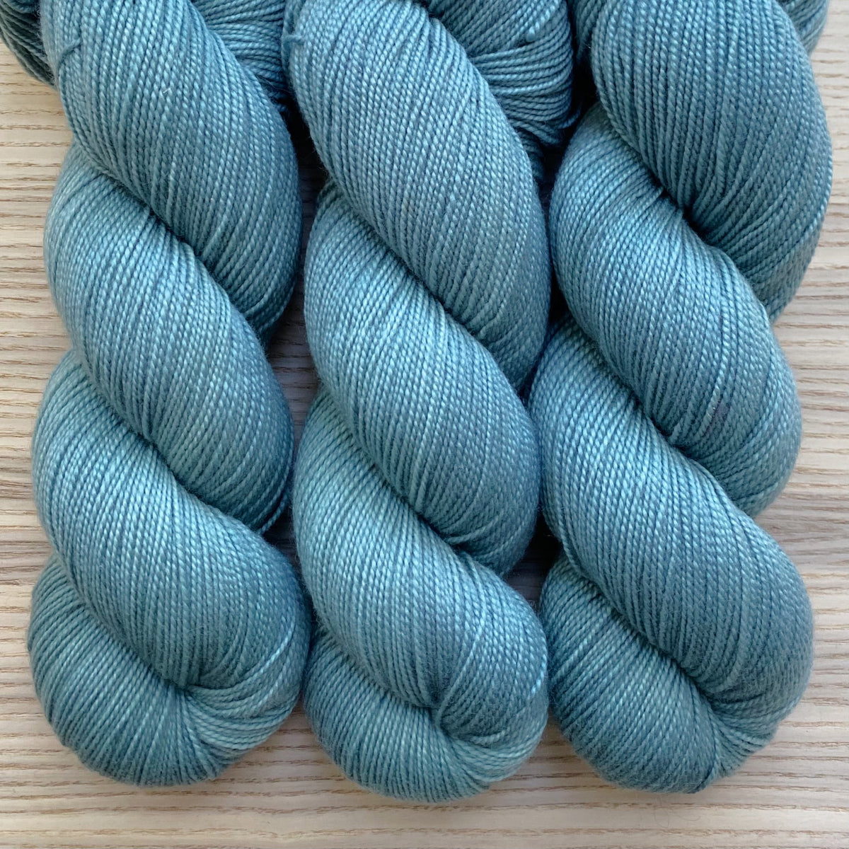 Twist Nouveau — Hegelia