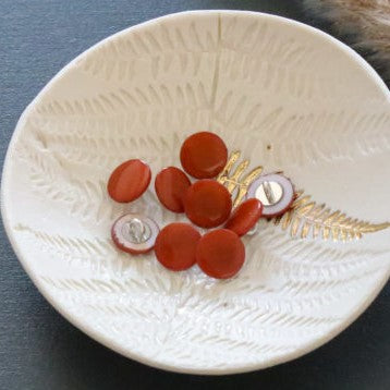 Lise Tailor - Shank Button (Mother of Pearl)