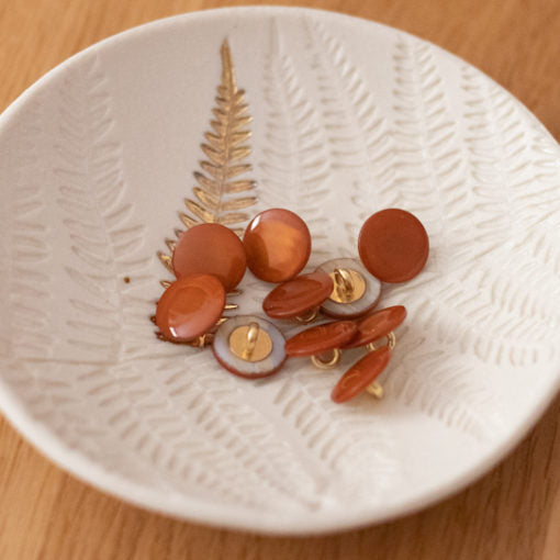 Lise Tailor - Shank Button (Mother of Pearl)
