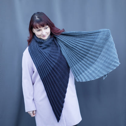 Issey Shawl by Olga Jazzy