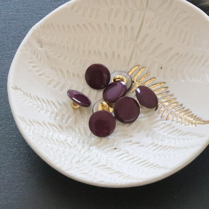 Lise Tailor - Shank Button (Mother of Pearl)