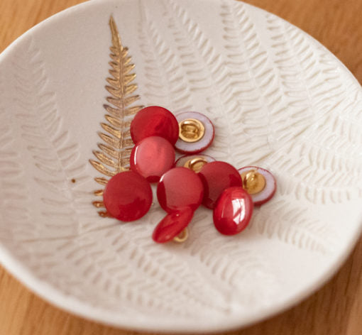 Lise Tailor - Shank Button (Mother of Pearl)