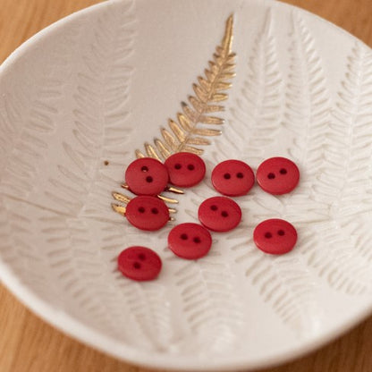Lise Tailor - Flat Button (Shiny)
