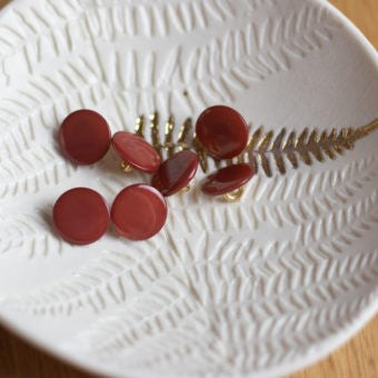 Lise Tailor - Shank Button (Mother of Pearl)
