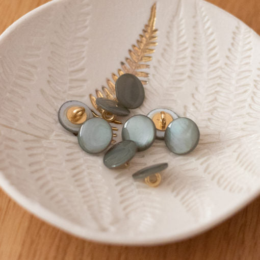 Lise Tailor - Shank Button (Mother of Pearl)
